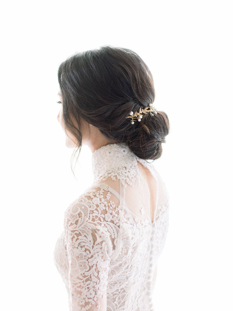 Hairstyles for Open Back Dresses: Combining Elegance and Style
